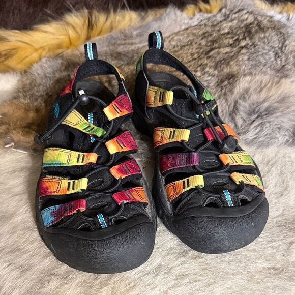 Keen Shoes - Keen sandals 6.5 (3750)